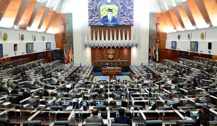 آغاز فعالیت پارلمان مالزی بعد از تعلیق ۷ ماهه