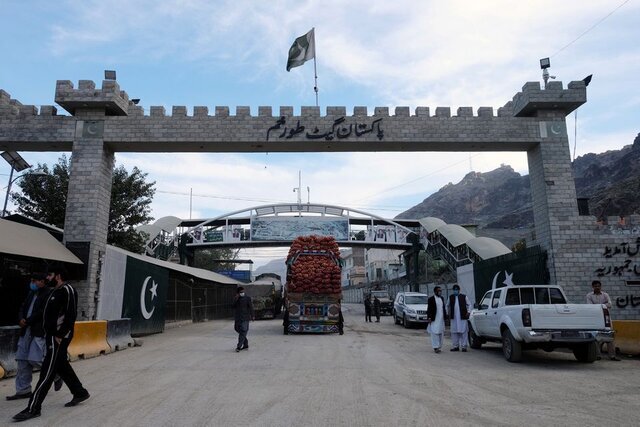 یک گذرگاه مهم مرزی پاکستان با افغانستان باز شد