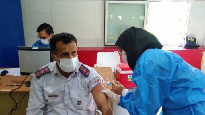  آتش‌نشانان تهرانی واکسینه می‌شوند