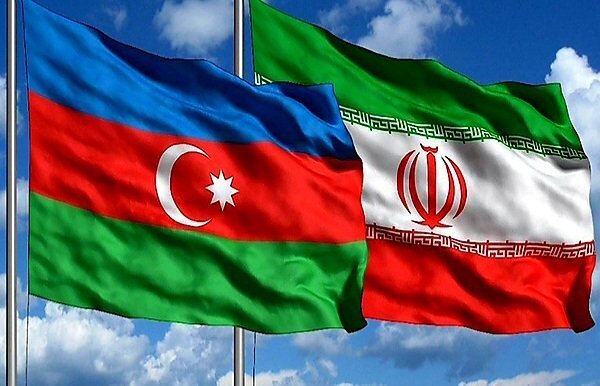 هیات بلندپایه آذربایجان راهی تهران شد
