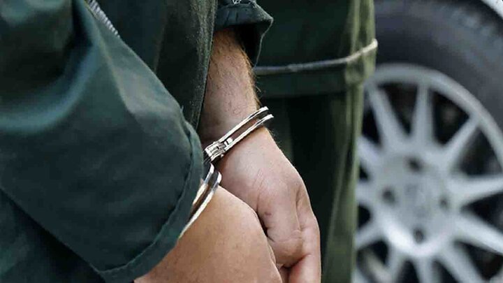 بازداشت سارق ۲۴ ساله حرفه‌ای محتویات داخل خودرو در رشت