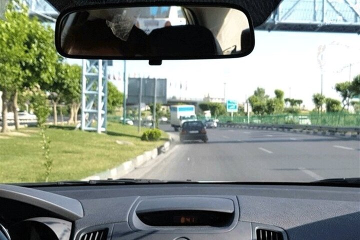 صحنه نفس‌گیر تعقیب و گریز پلیس راهور با راننده پژو 206 در خیابان‌های تهران / فیلم