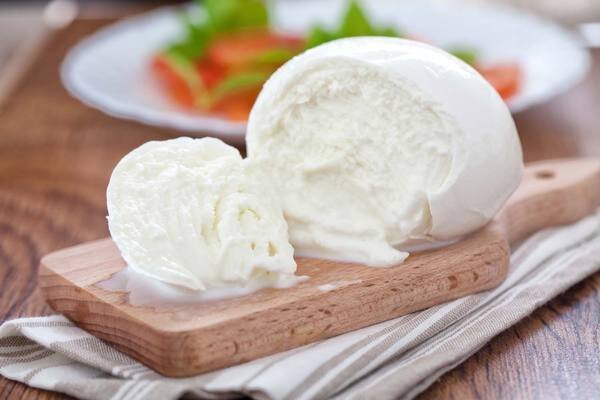 مصرف همزمان پنیر با این مواد غذایی خطرناک است