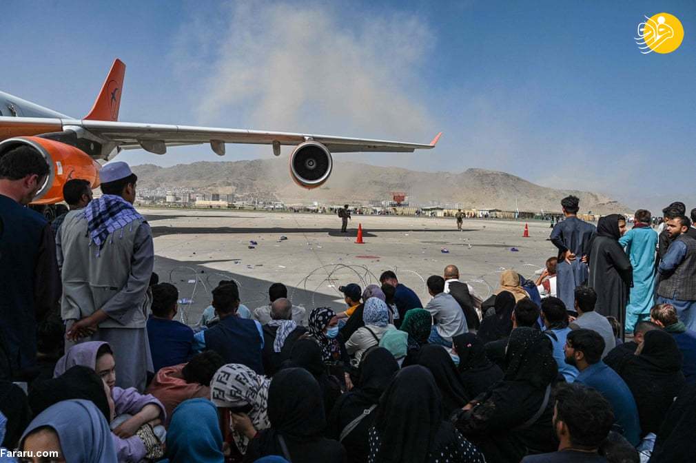 تصاویر عجیب از حضور ۶۴۰ افغان در هواپیمای نظامی آمریکا!