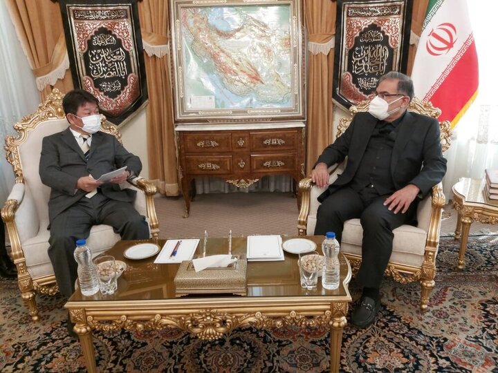 وزیر خارجه ژاپن با شمخانی دیدار کرد