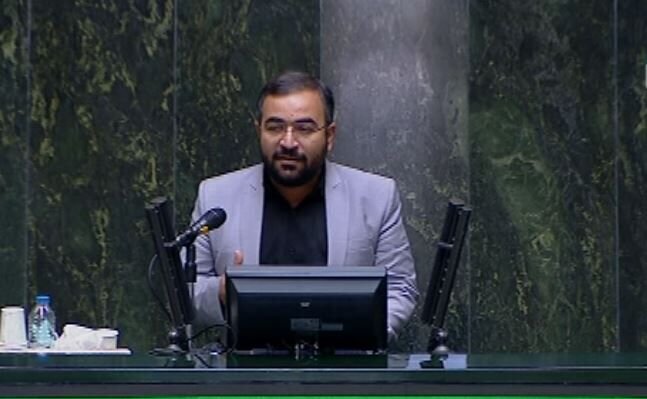 اظهارات «حسین رجایی» مخالف وزیر پیشنهادی علوم / فیلم اظهارات «حسین رجایی» مخالف وزیر پیشنهادی علوم / فیلم