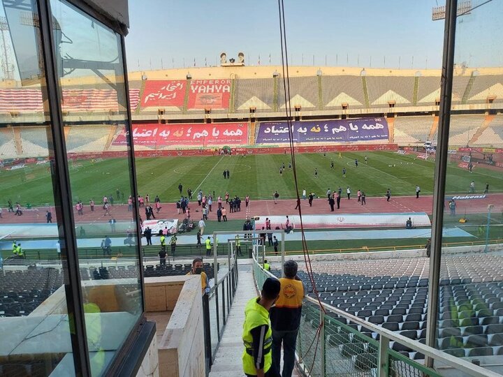 تصاویری از ضدعفونی کردن ورزشگاه آزادی قبل از ایران - کره جنوبی