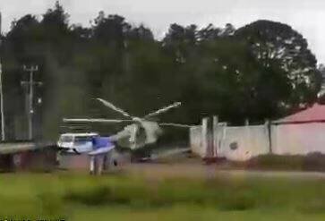 لحظه هولناک سقوط هلیکوپتر ارتش مکزیک در کنار جاده‌ / فیلم
