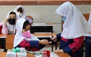 خبر جدید وزیر بهداشت درباره بازگشایی مدارس و دانشگاه‌ها / زمان واکسیناسیون دانشجویان اعلام شد