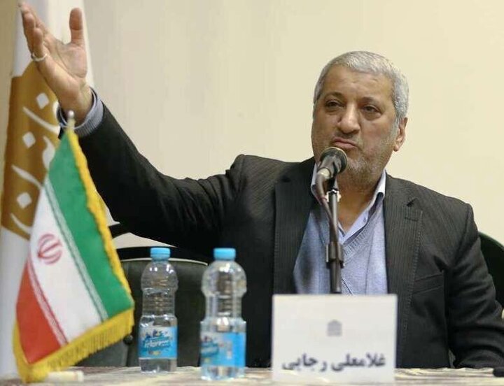 جریان تندرو درباره محاکمه روحانی به جایی نمی‌رسد / ظریف همین روزها را می‌دید که ترجیح داد از انتخابات کنار بکشد