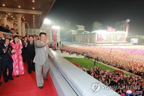 کاهش وزن محسوس رهبر کره شمالی پس از مدت‌ها غیبت / عکس