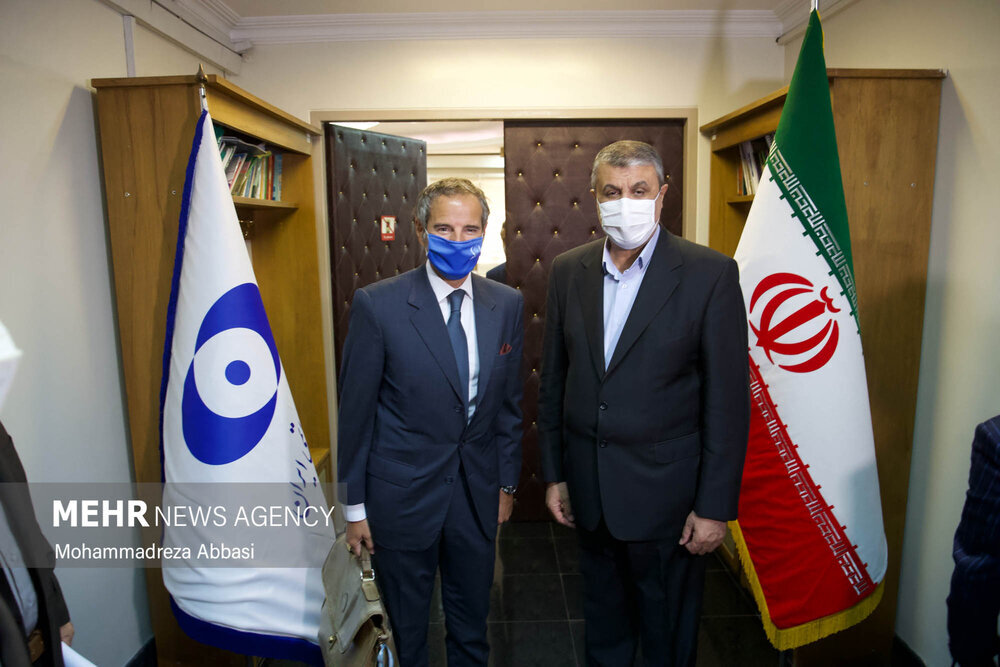 دیدار گروسی با اسلامی در تهران/ تصاویر
