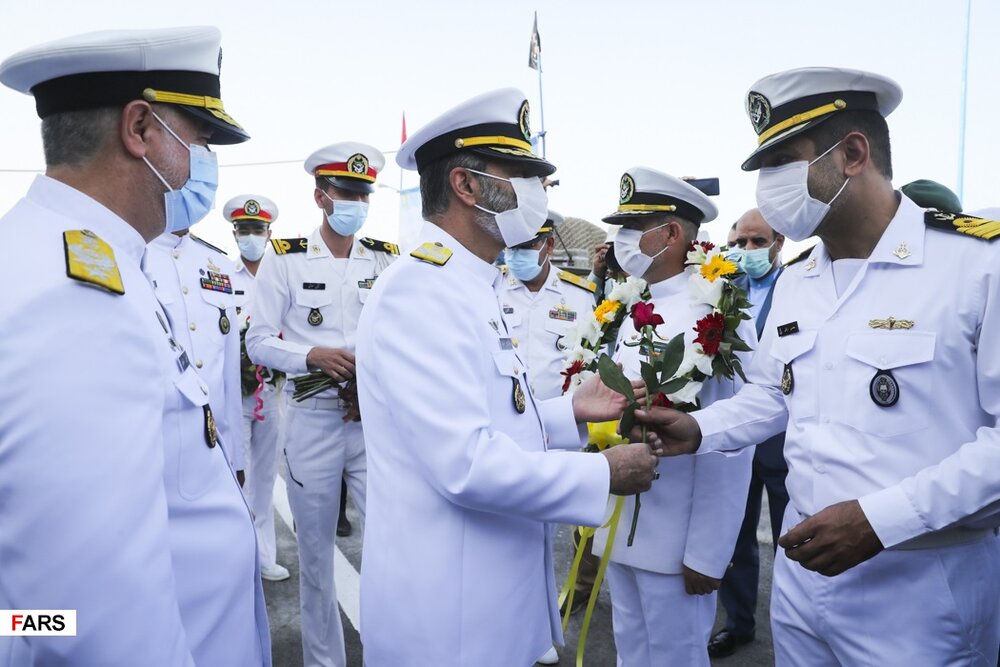 خوش‌آمدگویی امیر سرلشکر سیدعبدالرحیم موسوی فرمانده کل ارتش به ناوگروه ۷۵ نیروی دریایی ارتش