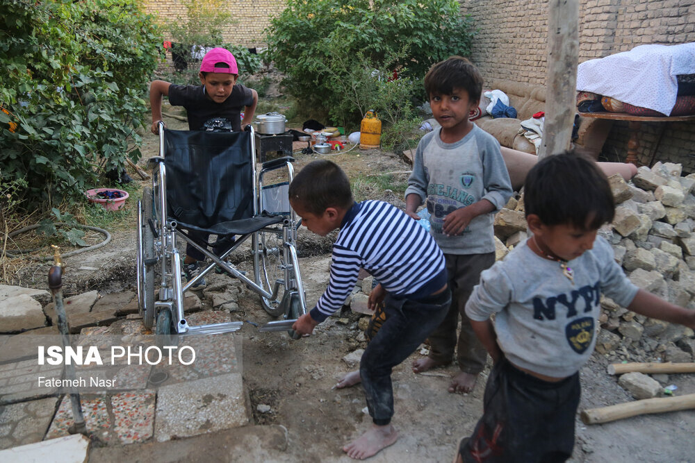 تصاویری از وضعیت زندگی مهاجران افغان در حاشیه شهر اصفهان