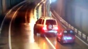 ویدیو هولناک از برخورد وحشتناک ۵ خودرو در تونل!
