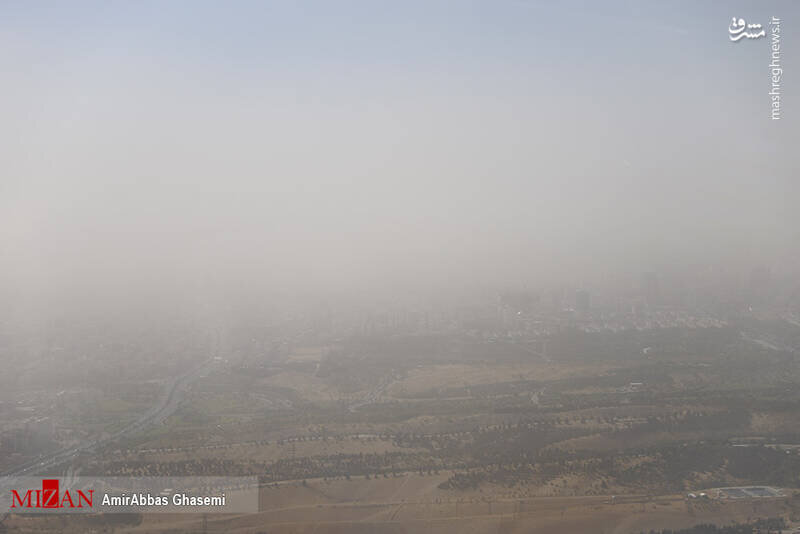 تصاویری عجیب از گرد و غبار شدید در تهران