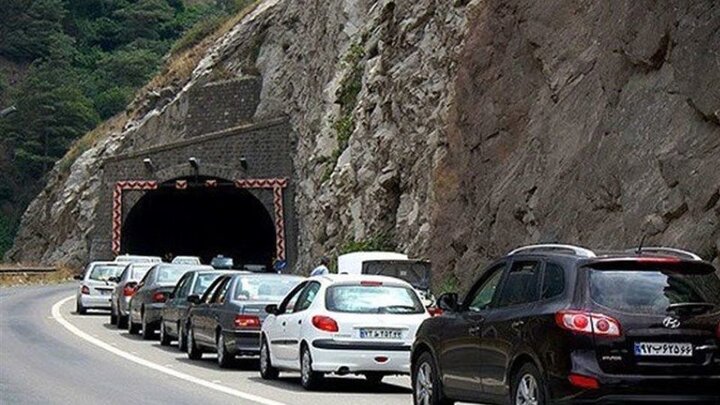 آخرین وضعیت ترددی جاده‌ها در دوشنبه ۵ مهر | یکطرفه شدن جاده چالوس و ترافیک سنگین در آزادراه قزوین -کرج محدوده پل حصارک