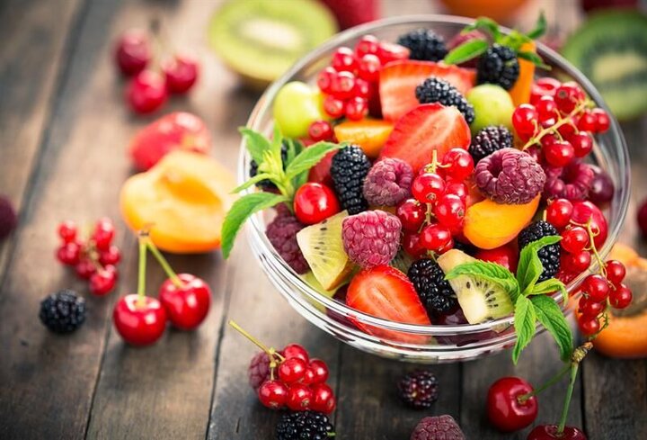 خطرات زیاده‌روی در مصرف بیش از حد میوه‌ها