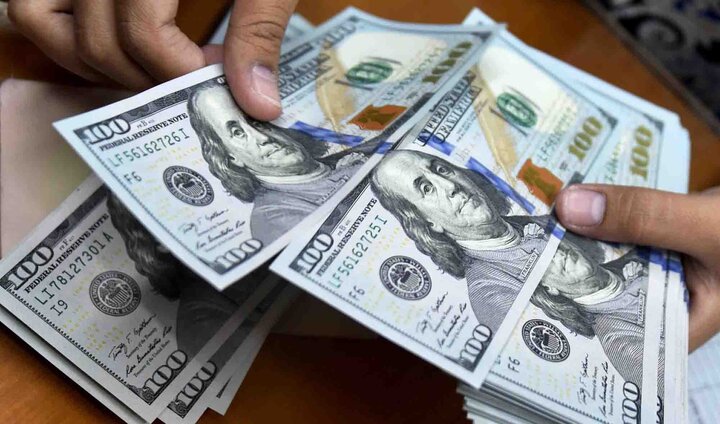 دلار عقب‌نشینی کرد / نرخ دلار در ۱۴ مهر ۱۴۰۰