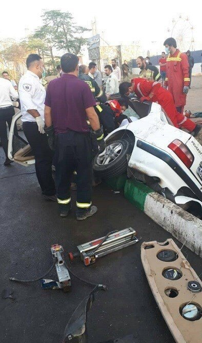تصاویر | جزئیات تصادف مرگبار در جاده خاوران 
تهران | ۷ سرنشین در پرشیا محبوس شدند