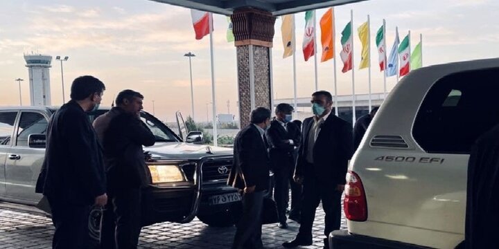 سفر لاکچری محمود احمدی نژاد و همسرش به دبی / فیلم