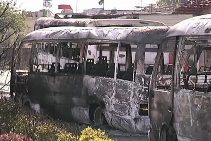 مرگ ۱۳ نظامی سوری به دلیل انفجار اتوبوس در دمشق / فیلم