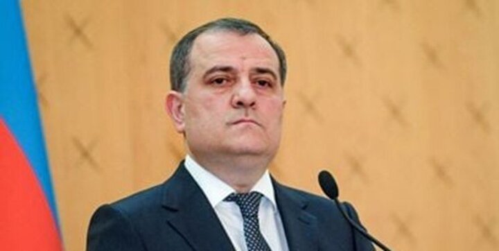 وزیر خارجه جمهوری آذربایجان: به هر تهدیدی پاسخ می‌دهیم