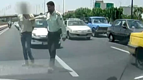 مخوف‌ترین تعقیب و گریز در تهران / سارقان با خودروی پراید خلاف جهت اتوبان درحال فرار بودند! + فیلم