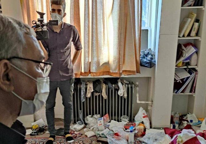 عمق فاجعه در نگاه بهت‌زده وزیر بهداشت به اتاق خوابگاه دانشجویی پسران! / عکس