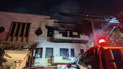یک ساختمان تجاری در خیابان جمهوری تهران آتش گرفت / فیلم