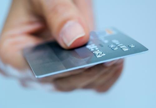 کارت اعتباری یارانه چیست و به چه کسانی تعلق می‌گیرد؟