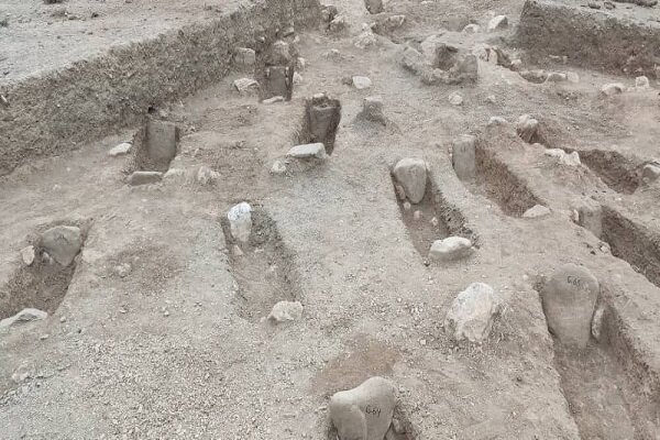 نخستین سنگ‌گور منقوش متعلق به دوره اشکانی در ایران کشف شد