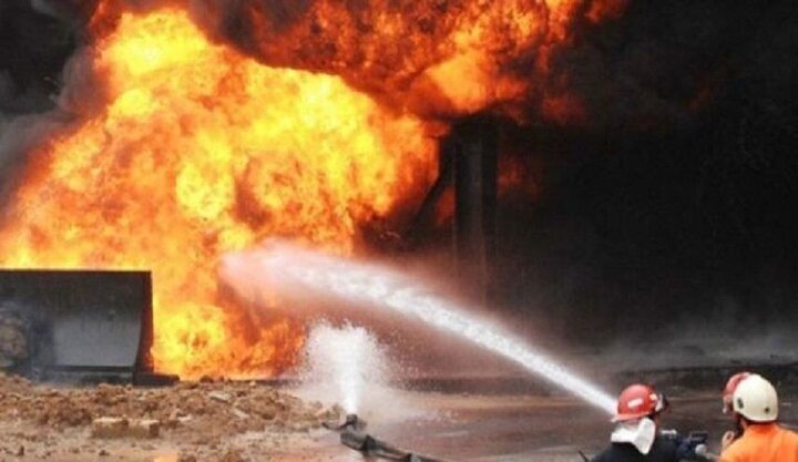 آتش گرفتن یک مجتمع تجاری در کاظمین عراق