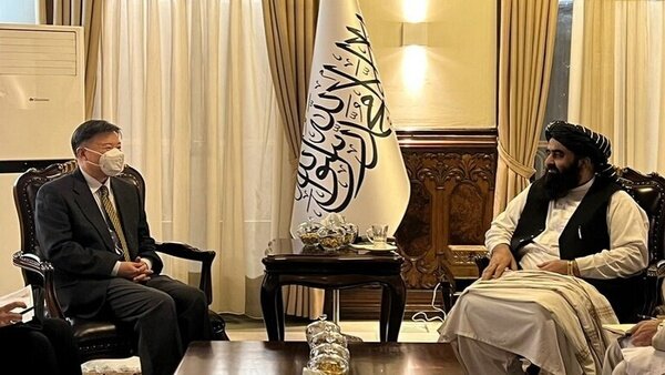 وزیر خارجه دولت موقت افغانستان با سفیر چین دیدار کرد
