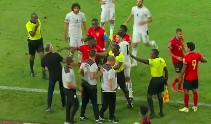 حمله بازیکن آنگولا به کارلوس کی‌روش / فیلم