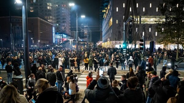 اعتراض به محدودیت‌های کرونایی در هلند به درگیری کشیده شد