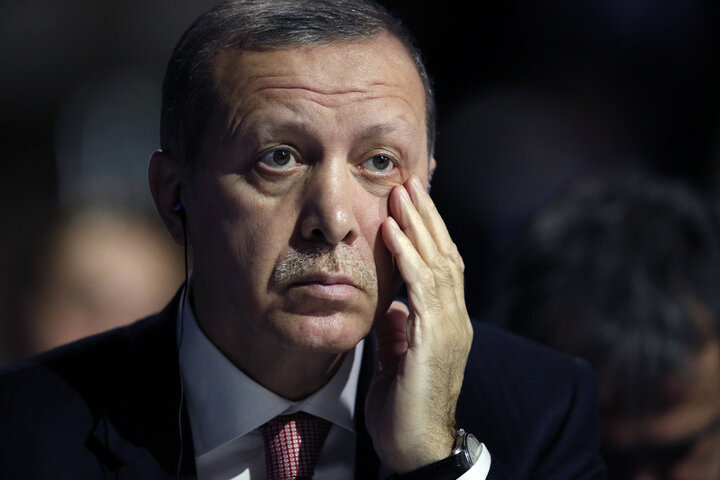 سیلی سخت اقتصاد بر صورت سلطان اردوغان / کودتا نه اما اقتصاد می‌تواند اردوغان را ساقط کند!