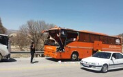 ۱۰ مصدوم در پی برخورد تریلی و اتوبوس در محور نطنز به اصفهان