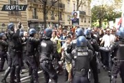 درگیری حامیان‌ جنبش آنتیفا با پلیس فرانسه / فیلم