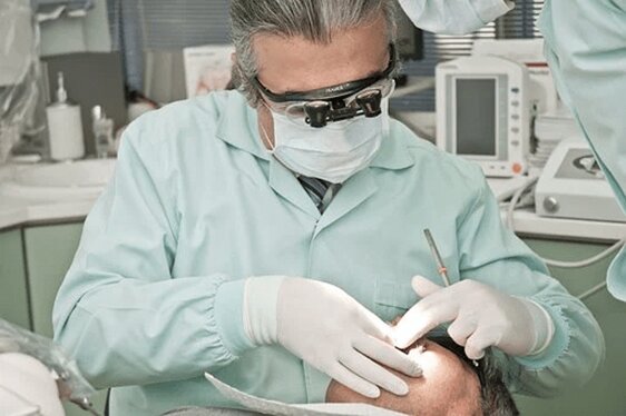 نکات مهمی که قبل از کاشت ایمپلنت دندان باید بدانید