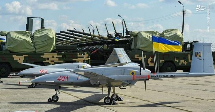 استقرار تجهیزات نظامی اوکراین در مرز روسیه / فیلم