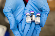ورود محموله‌های جدید واکسن‌کرونا به کشور / تعداد واکسن‌های وارداتی از مرز ۱۵۰ میلیون دُز گذشت