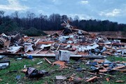 صحنه‌هایی ترسناک از ویرانی خانه‌ها در طوفان آمریکا / فیلم