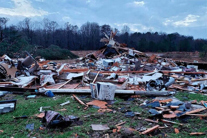 طوفان سهمیگن در آمریکا ۸۸ کشته و ۱۰۰ مفقود برجای گذاشت
