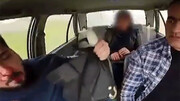 کتک زدن مرد توسط مسافر زن عصبانی در دوربین مخفی ایرانی / فیلم