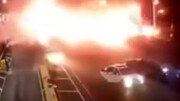 ویدیو وحشتناک از واژگونی کامیون حامل مواد محترقه