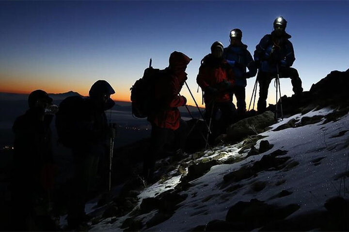 نجات ۲۲ کوهنورد در ارتفاعات شاهو در کرمانشاه / فیلم