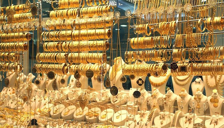 ریزش قیمت طلا و سکه ادامه دار شد / آخرین قیمت دلار در ۲۷ آذر ۱۴۰۰