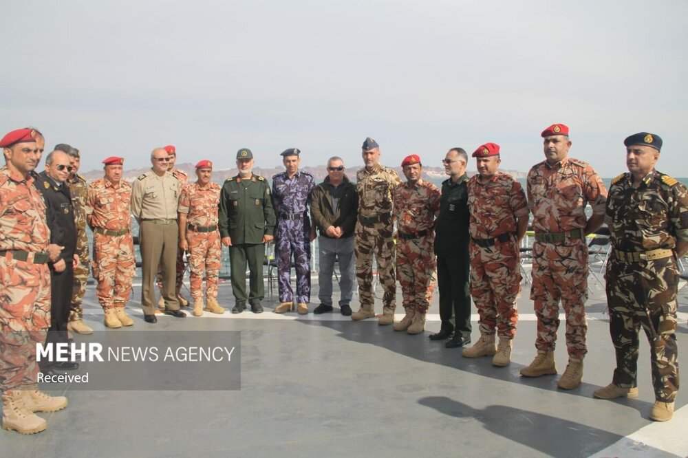 رزمایش نیروهای دریایی ایران و عمان / تصاویر