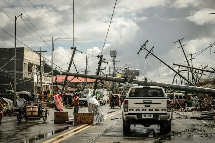 افزایش شمار قربانیان طوفان فیلیپین به ۲۰۸ نفر 